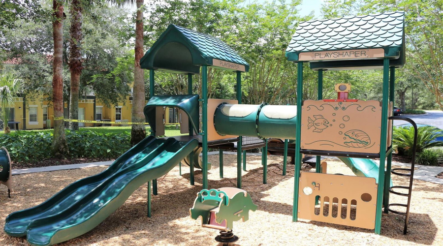 KISSIMMEE, Florida 34747, 7 Bedrooms Bedrooms, ,4 BathroomsBathrooms,Residential,For Sale,SUNRISE KEY,0,MFRS5132866