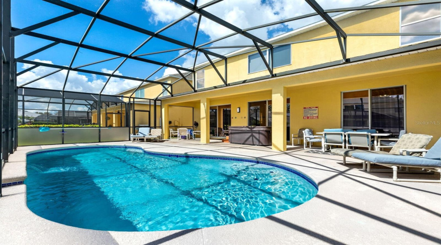 KISSIMMEE, Florida 34747, 7 Bedrooms Bedrooms, ,4 BathroomsBathrooms,Residential,For Sale,SUNRISE KEY,0,MFRS5132866