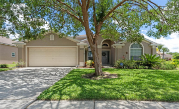 DAVENPORT, Florida 33897, 4 Bedrooms Bedrooms, ,3 BathroomsBathrooms,Residential,For Sale,LOCKBREEZE,0,MFRO6336330
