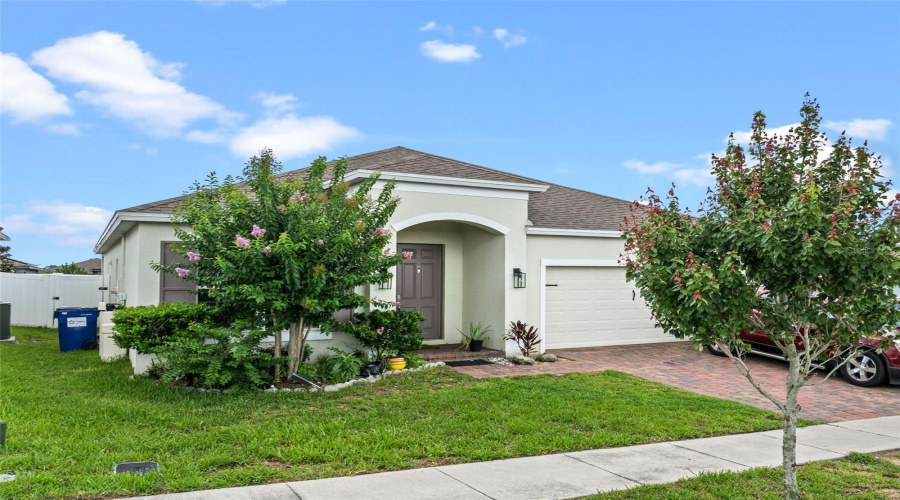 DAVENPORT, Florida 33837, 4 Bedrooms Bedrooms, ,2 BathroomsBathrooms,Residential,For Sale,DISA DRIVE,0,MFRS5129857