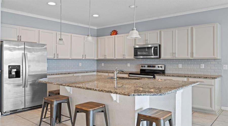 DAVENPORT, Florida 33837, 4 Bedrooms Bedrooms, ,2 BathroomsBathrooms,Residential,For Sale,DISA DRIVE,0,MFRS5129857