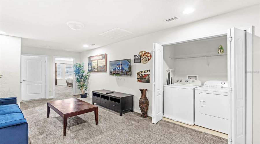 KISSIMMEE, Florida 34747, 5 Bedrooms Bedrooms, ,4 BathroomsBathrooms,Residential,For Sale,MAJORCA DRIVE,0,MFRS5132275