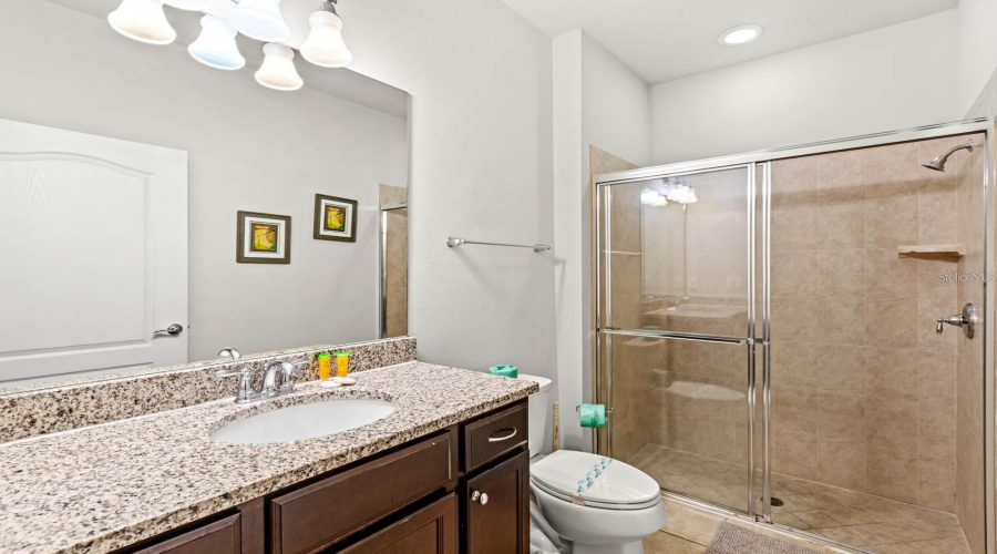 KISSIMMEE, Florida 34747, 5 Bedrooms Bedrooms, ,4 BathroomsBathrooms,Residential,For Sale,MAJORCA DRIVE,0,MFRS5132275