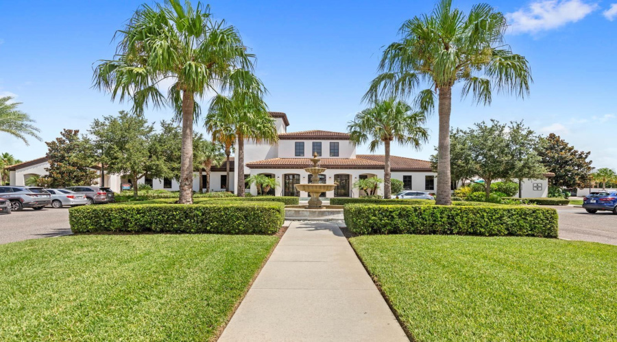 KISSIMMEE, Florida 34747, 5 Bedrooms Bedrooms, ,4 BathroomsBathrooms,Residential,For Sale,MAJORCA DRIVE,0,MFRS5132275