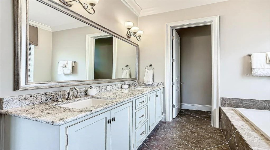 REUNION, Florida 34747, 5 Bedrooms Bedrooms, ,5 BathroomsBathrooms,Residential,For Sale,MUIRFIELD,0,MFRTB8418269