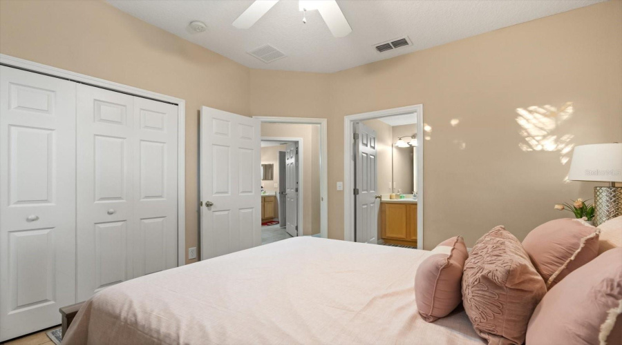 DAVENPORT, Florida 33897, 4 Bedrooms Bedrooms, ,3 BathroomsBathrooms,Residential,For Sale,CORDOVA,0,MFRG5100945