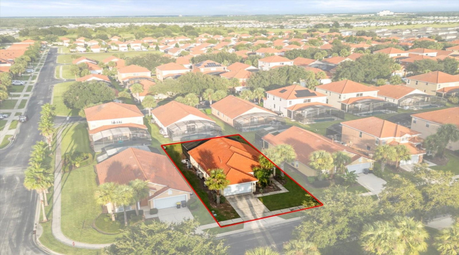 DAVENPORT, Florida 33897, 4 Bedrooms Bedrooms, ,3 BathroomsBathrooms,Residential,For Sale,CORDOVA,0,MFRG5100945