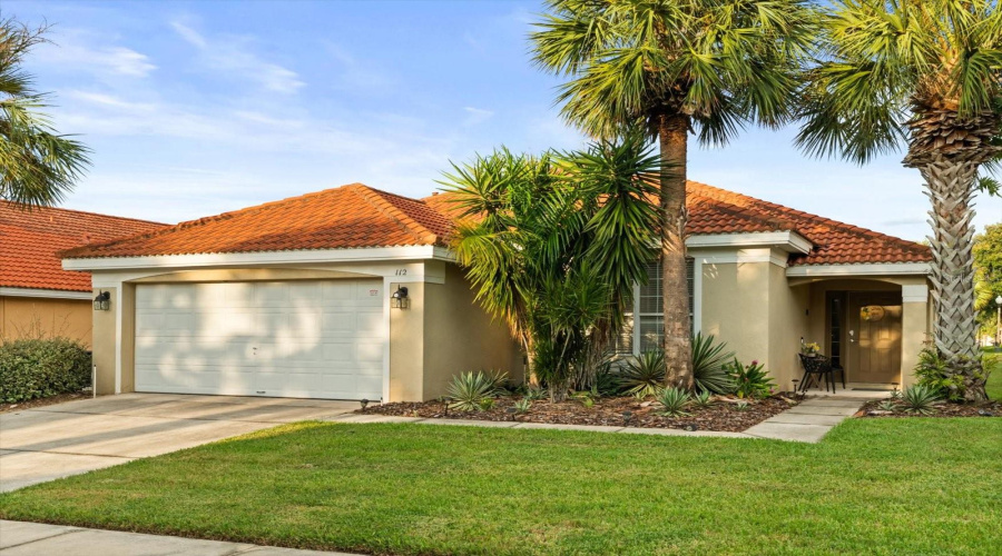 DAVENPORT, Florida 33897, 4 Bedrooms Bedrooms, ,3 BathroomsBathrooms,Residential,For Sale,CORDOVA,0,MFRG5100945