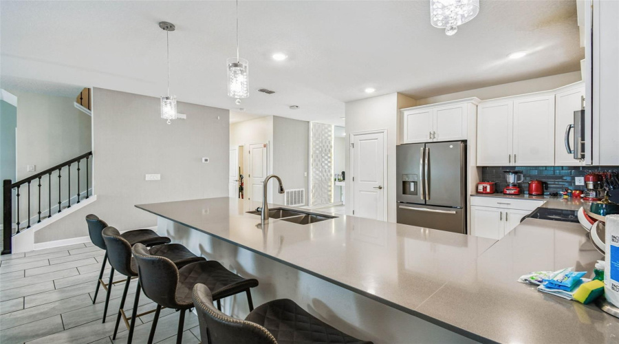 DAVENPORT, Florida 33896, 9 Bedrooms Bedrooms, ,5 BathroomsBathrooms,Residential,For Sale,CRUDEN BAY,0,MFRO6336651