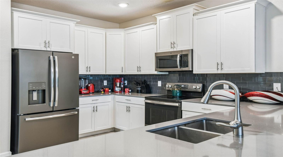 DAVENPORT, Florida 33896, 9 Bedrooms Bedrooms, ,5 BathroomsBathrooms,Residential,For Sale,CRUDEN BAY,0,MFRO6336651