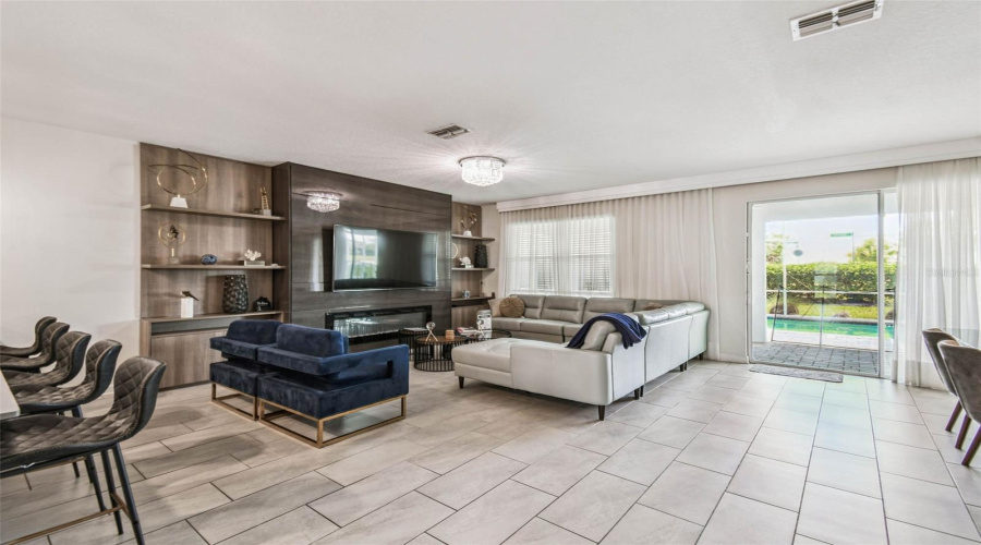 DAVENPORT, Florida 33896, 9 Bedrooms Bedrooms, ,5 BathroomsBathrooms,Residential,For Sale,CRUDEN BAY,0,MFRO6336651