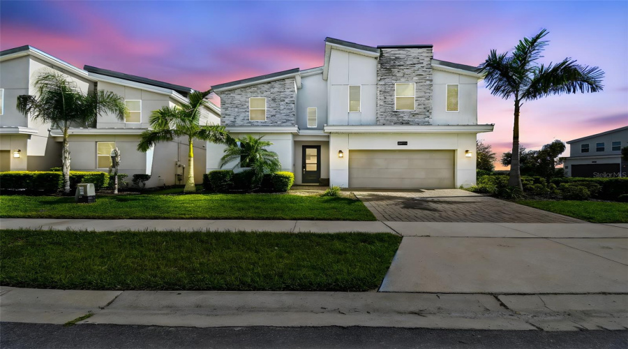 DAVENPORT, Florida 33896, 9 Bedrooms Bedrooms, ,5 BathroomsBathrooms,Residential,For Sale,CRUDEN BAY,0,MFRO6336651