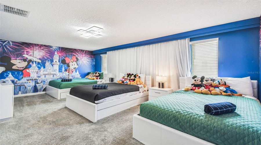 DAVENPORT, Florida 33896, 9 Bedrooms Bedrooms, ,5 BathroomsBathrooms,Residential,For Sale,CRUDEN BAY,0,MFRO6336651