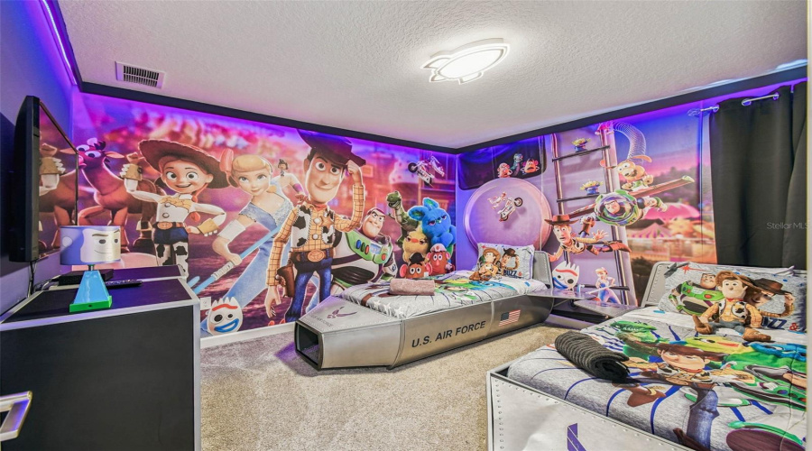 DAVENPORT, Florida 33896, 9 Bedrooms Bedrooms, ,5 BathroomsBathrooms,Residential,For Sale,CRUDEN BAY,0,MFRO6336651