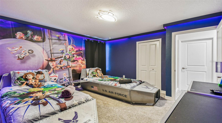 DAVENPORT, Florida 33896, 9 Bedrooms Bedrooms, ,5 BathroomsBathrooms,Residential,For Sale,CRUDEN BAY,0,MFRO6336651