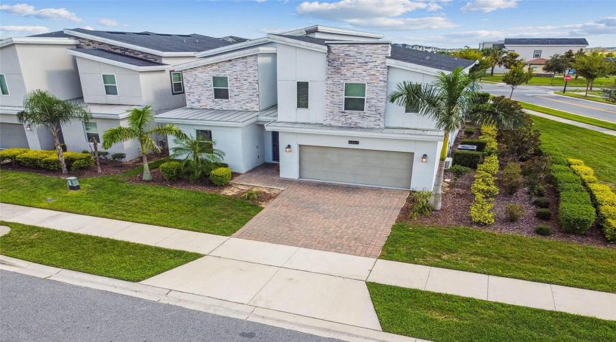 DAVENPORT, Florida 33896, 9 Bedrooms Bedrooms, ,5 BathroomsBathrooms,Residential,For Sale,CRUDEN BAY,0,MFRO6336651