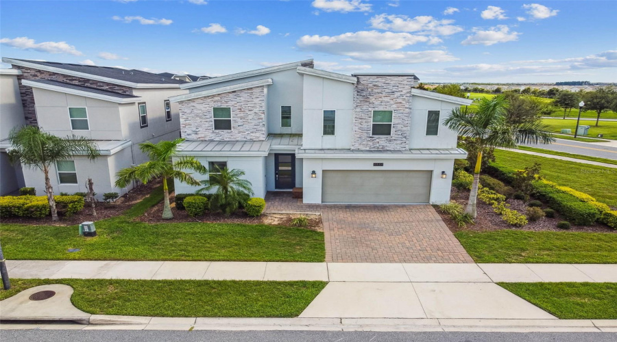 DAVENPORT, Florida 33896, 9 Bedrooms Bedrooms, ,5 BathroomsBathrooms,Residential,For Sale,CRUDEN BAY,0,MFRO6336651