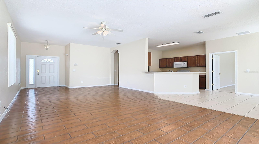 DAVENPORT, Florida 33897, 4 Bedrooms Bedrooms, ,2 BathroomsBathrooms,Residential,For Sale,HAMPTON,0,MFRO6335809