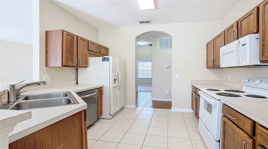 DAVENPORT, Florida 33897, 4 Bedrooms Bedrooms, ,2 BathroomsBathrooms,Residential,For Sale,HAMPTON,0,MFRO6335809