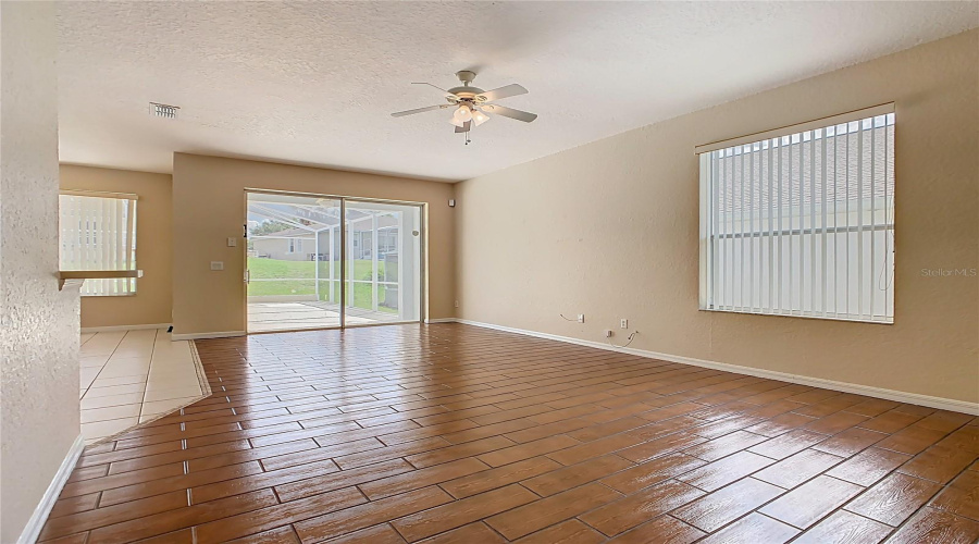 DAVENPORT, Florida 33897, 4 Bedrooms Bedrooms, ,2 BathroomsBathrooms,Residential,For Sale,HAMPTON,0,MFRO6335809