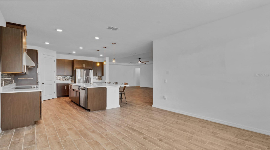 KISSIMMEE, Florida 34746, 5 Bedrooms Bedrooms, ,4 BathroomsBathrooms,Residential,For Sale,BOWFIN,0,MFRS5110477