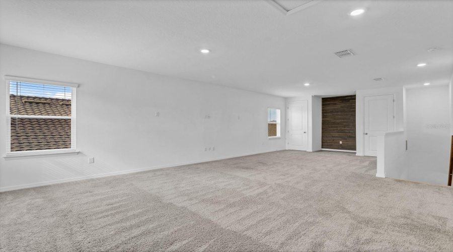 KISSIMMEE, Florida 34746, 5 Bedrooms Bedrooms, ,4 BathroomsBathrooms,Residential,For Sale,BOWFIN,0,MFRS5110477
