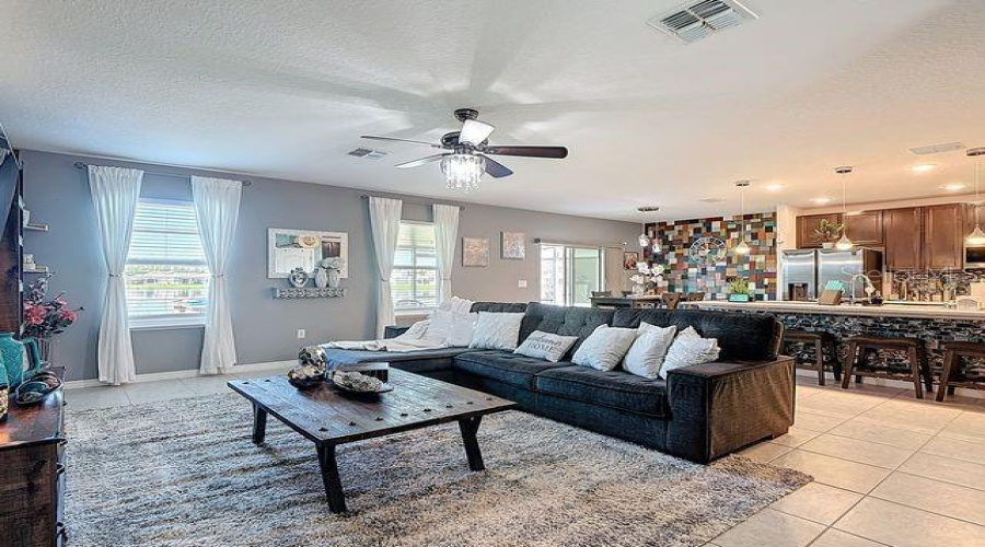 KISSIMMEE, Florida 34746, 4 Bedrooms Bedrooms, ,2 BathroomsBathrooms,Residential,For Sale,CANYON BREEZE,0,MFRO6336720