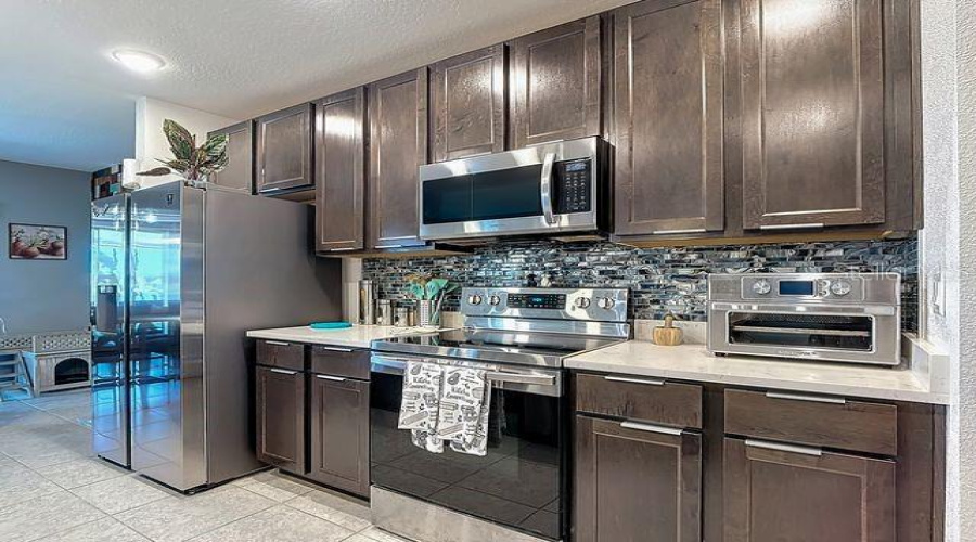 KISSIMMEE, Florida 34746, 4 Bedrooms Bedrooms, ,2 BathroomsBathrooms,Residential,For Sale,CANYON BREEZE,0,MFRO6336720