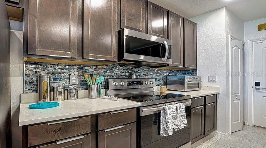 KISSIMMEE, Florida 34746, 4 Bedrooms Bedrooms, ,2 BathroomsBathrooms,Residential,For Sale,CANYON BREEZE,0,MFRO6336720