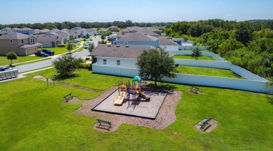 KISSIMMEE, Florida 34746, 4 Bedrooms Bedrooms, ,2 BathroomsBathrooms,Residential,For Sale,CANYON BREEZE,0,MFRO6336720