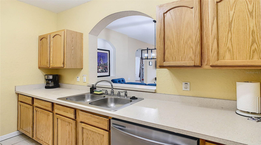 KISSIMMEE, Florida 34747, 3 Bedrooms Bedrooms, ,2 BathroomsBathrooms,Residential,For Sale,ALMATON,0,MFRO6336550