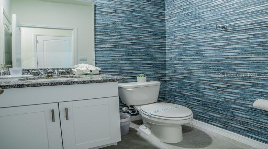 DAVENPORT, Florida 33837, 6 Bedrooms Bedrooms, ,5 BathroomsBathrooms,Residential,For Sale,OAK REFLECTION,0,MFRO6334424