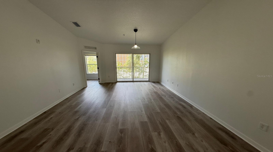 KISSIMMEE, Florida 34746, 3 Bedrooms Bedrooms, ,2 BathroomsBathrooms,Residential,For Sale,CLUB CORTILE,0,MFRS5132951