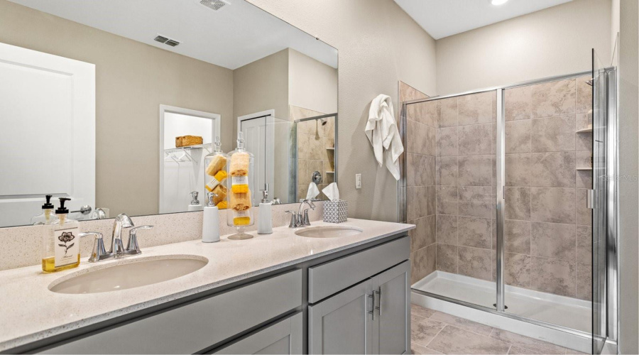 Owners Bath
