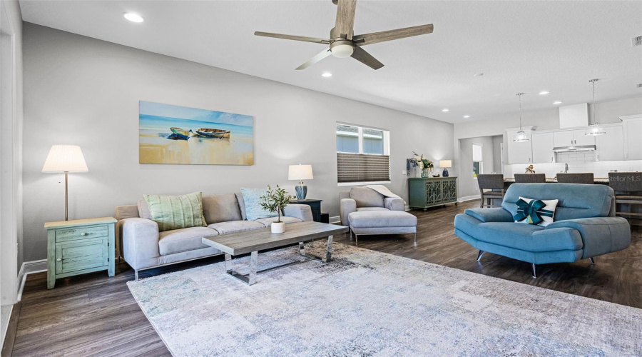 KISSIMMEE, Florida 34747, 2 Bedrooms Bedrooms, ,2 BathroomsBathrooms,Residential,For Sale,KEY BAY,0,MFRO6300222
