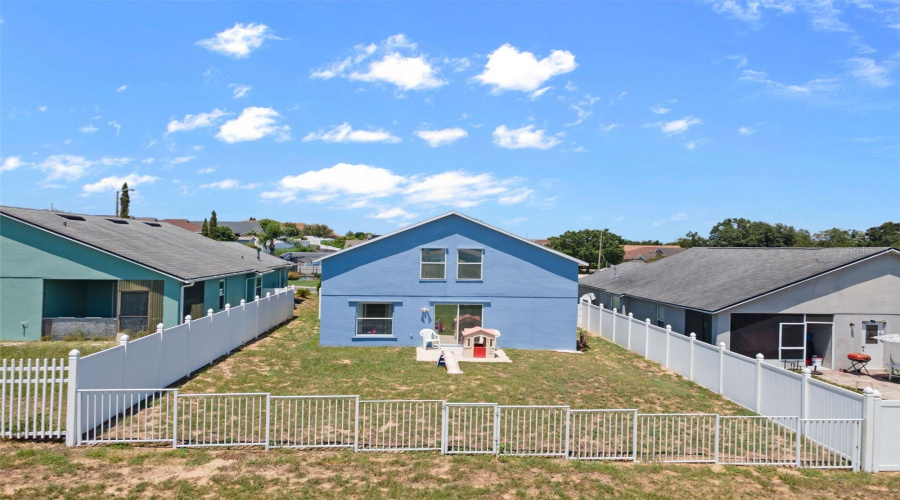 DAVENPORT, Florida 33837, 4 Bedrooms Bedrooms, ,2 BathroomsBathrooms,Residential,For Sale,HUNTWICKE,0,MFRO6337214