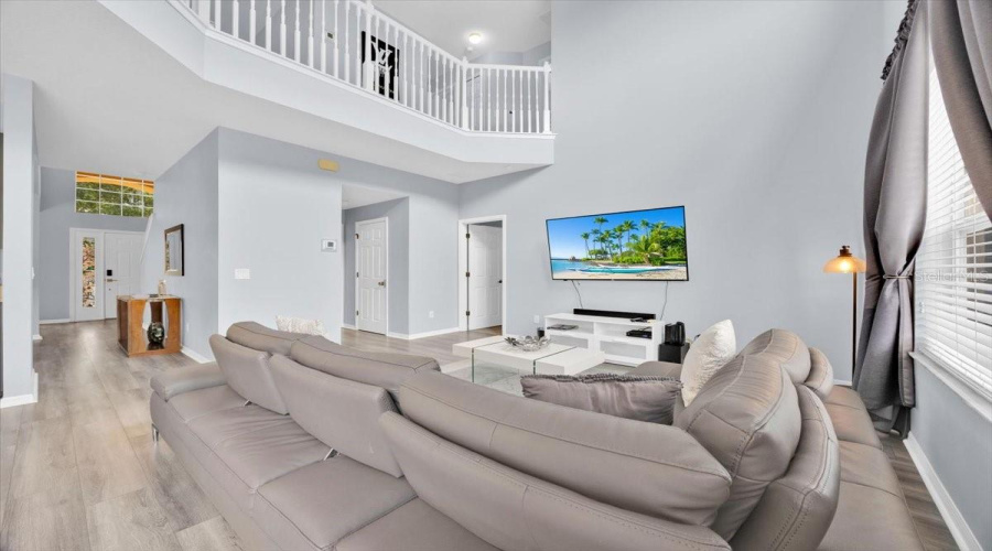 DAVENPORT, Florida 33837, 6 Bedrooms Bedrooms, ,4 BathroomsBathrooms,Residential,For Sale,ORANGE COSMOS,0,MFRO6336674