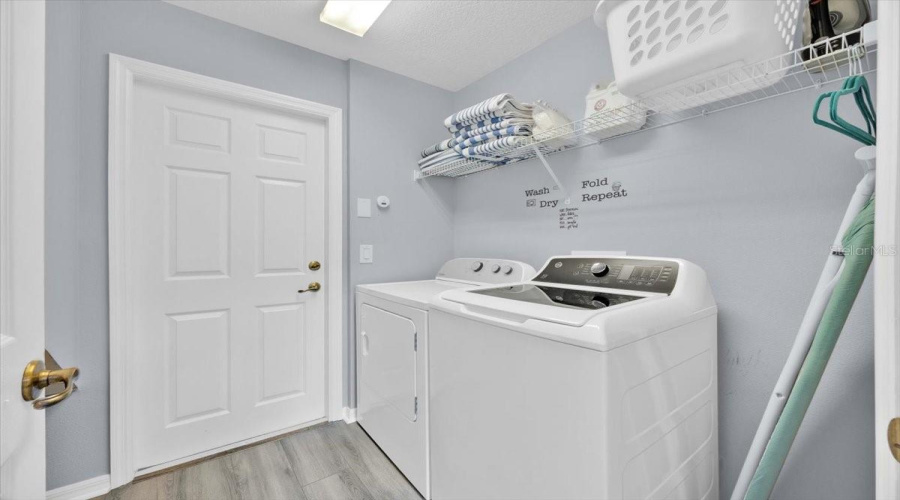 DAVENPORT, Florida 33837, 6 Bedrooms Bedrooms, ,4 BathroomsBathrooms,Residential,For Sale,ORANGE COSMOS,0,MFRO6336674