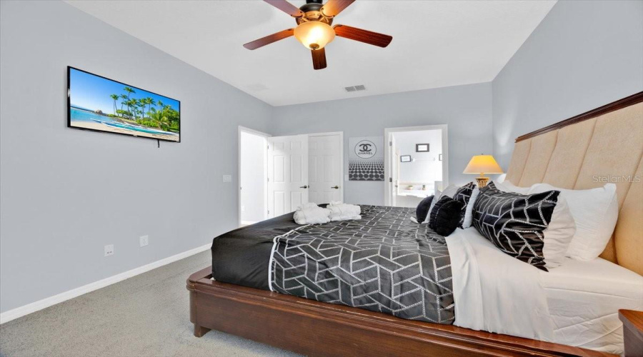 DAVENPORT, Florida 33837, 6 Bedrooms Bedrooms, ,4 BathroomsBathrooms,Residential,For Sale,ORANGE COSMOS,0,MFRO6336674