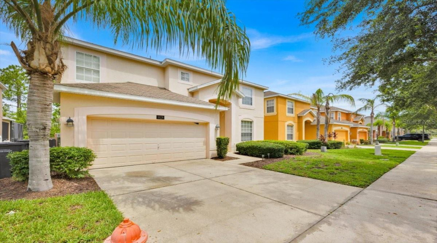 DAVENPORT, Florida 33837, 6 Bedrooms Bedrooms, ,4 BathroomsBathrooms,Residential,For Sale,ORANGE COSMOS,0,MFRO6336674