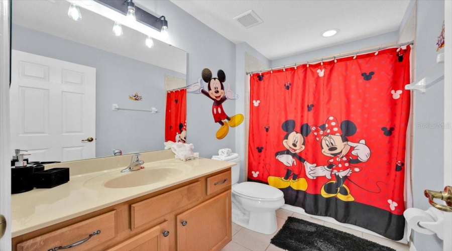 DAVENPORT, Florida 33837, 6 Bedrooms Bedrooms, ,4 BathroomsBathrooms,Residential,For Sale,ORANGE COSMOS,0,MFRO6336674