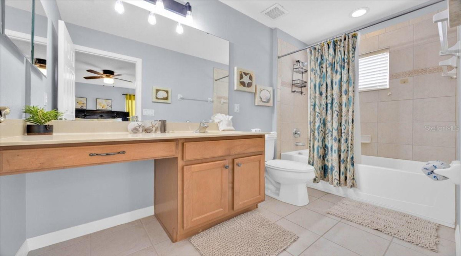 DAVENPORT, Florida 33837, 6 Bedrooms Bedrooms, ,4 BathroomsBathrooms,Residential,For Sale,ORANGE COSMOS,0,MFRO6336674