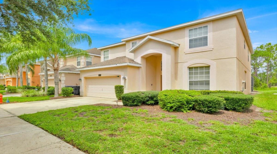DAVENPORT, Florida 33837, 6 Bedrooms Bedrooms, ,4 BathroomsBathrooms,Residential,For Sale,ORANGE COSMOS,0,MFRO6336674