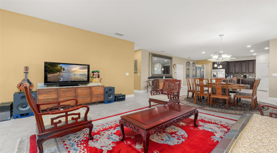 KISSIMMEE, Florida 34746, 3 Bedrooms Bedrooms, ,2 BathroomsBathrooms,Residential,For Sale,FAIRY TALE,0,MFRS5132914