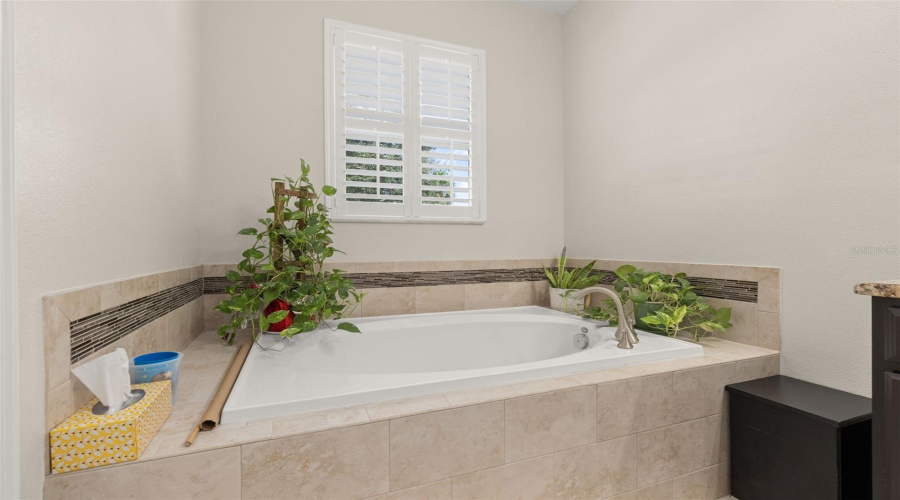 KISSIMMEE, Florida 34746, 3 Bedrooms Bedrooms, ,2 BathroomsBathrooms,Residential,For Sale,FAIRY TALE,0,MFRS5132914