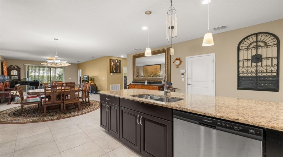 KISSIMMEE, Florida 34746, 3 Bedrooms Bedrooms, ,2 BathroomsBathrooms,Residential,For Sale,FAIRY TALE,0,MFRS5132914