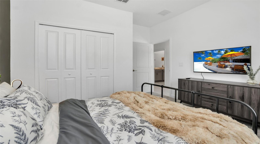 KISSIMMEE, Florida 34746, 5 Bedrooms Bedrooms, ,4 BathroomsBathrooms,Residential,For Sale,PARAGRAPH,0,MFRO6274521