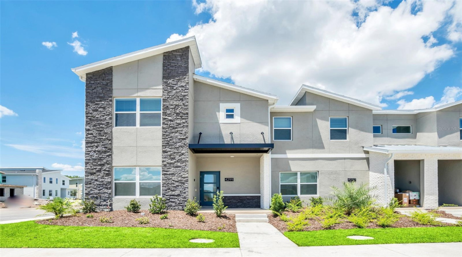 KISSIMMEE, Florida 34746, 5 Bedrooms Bedrooms, ,4 BathroomsBathrooms,Residential,For Sale,PARAGRAPH,0,MFRO6274521