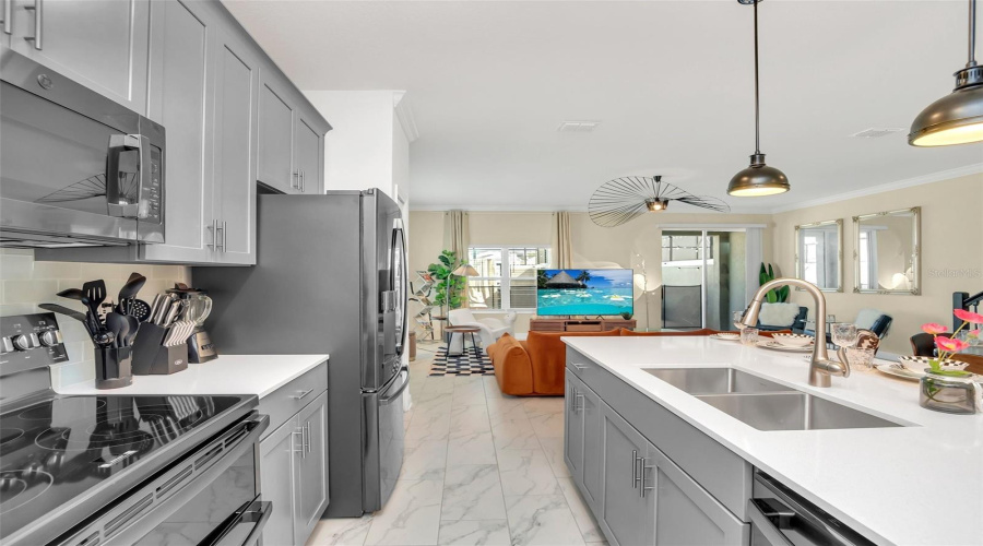 KISSIMMEE, Florida 34746, 5 Bedrooms Bedrooms, ,4 BathroomsBathrooms,Residential,For Sale,PARAGRAPH,0,MFRO6274521