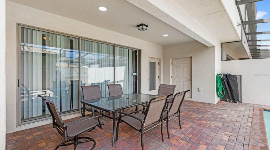 KISSIMMEE, Florida 34747, 5 Bedrooms Bedrooms, ,4 BathroomsBathrooms,Residential,For Sale,MAJORCA DRIVE,0,MFRO6223590